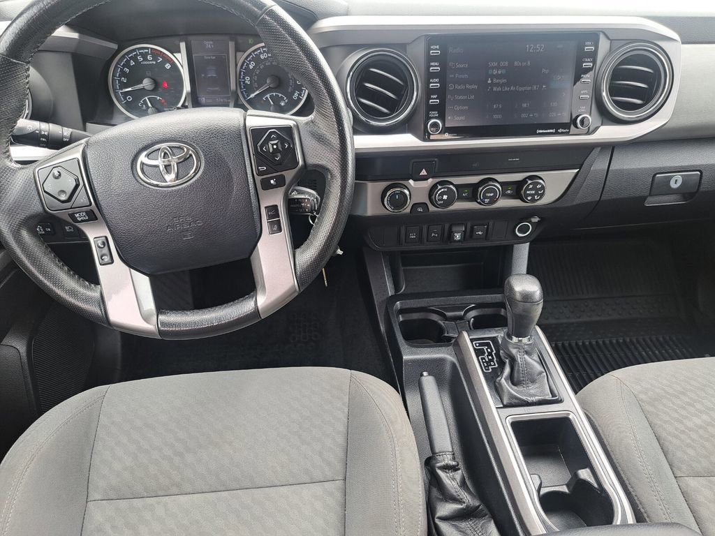 Used 2020 Toyota Tacoma SR5 AWD/4WD image 19