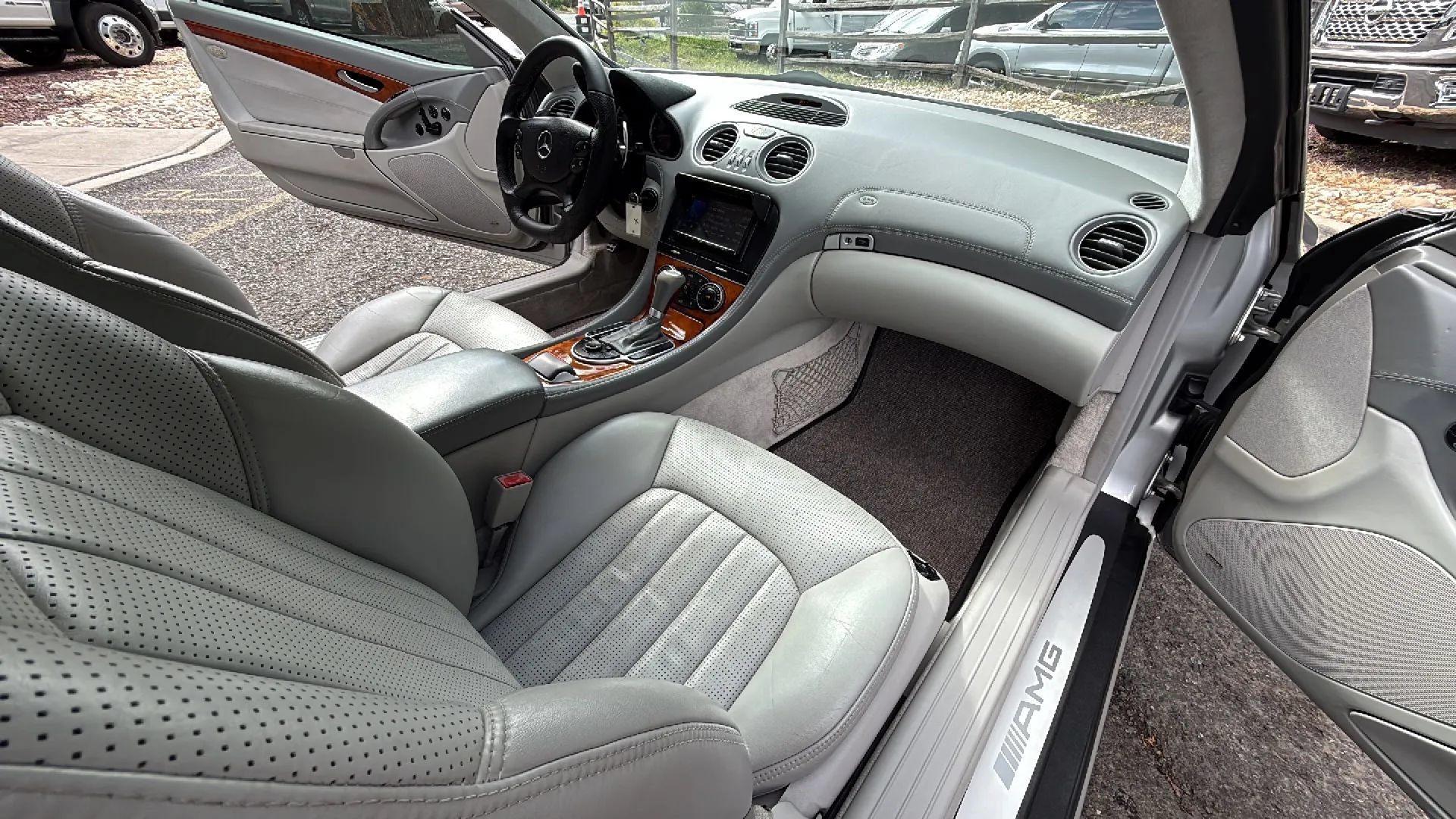Used 2005 Mercedes-Benz SL 65 AMG image 20