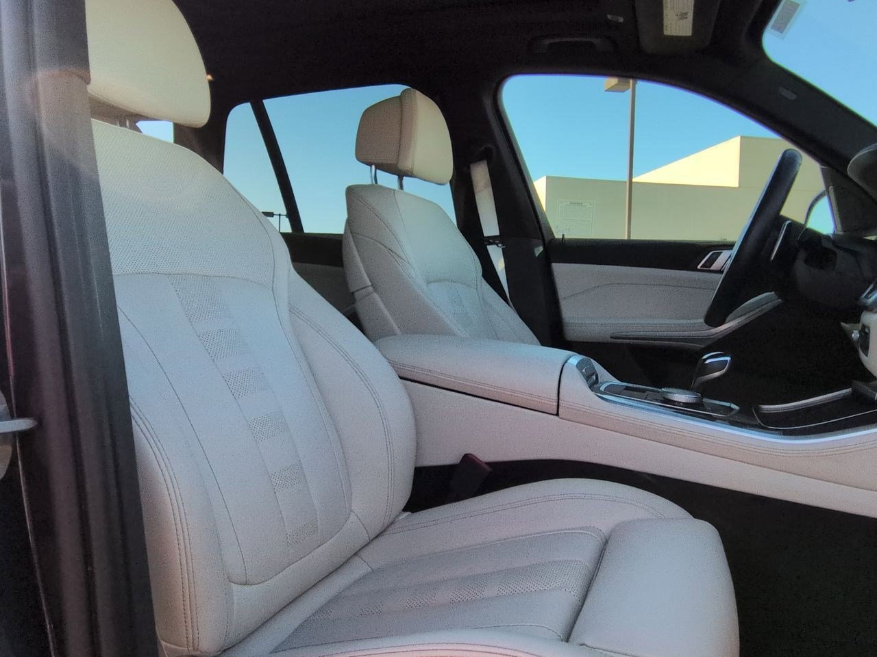 Used 2022 BMW X5 sDrive40i w/ M Sport Package image 26