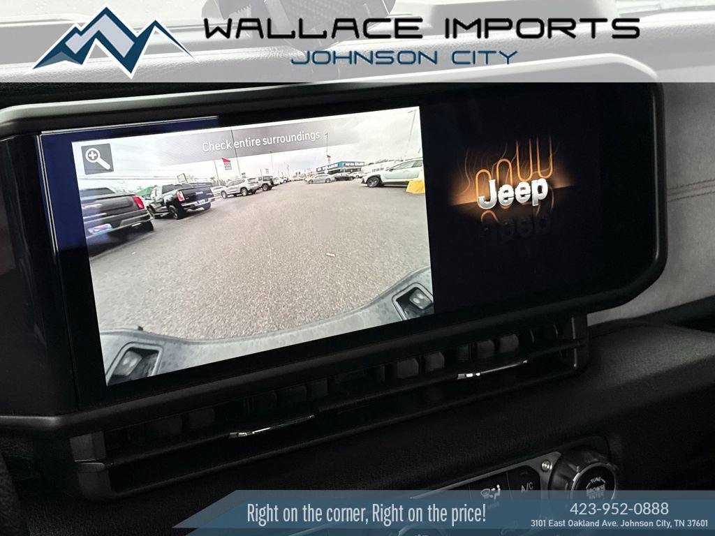 Used 2024 Jeep Gladiator Sport AWD/4WD image 24