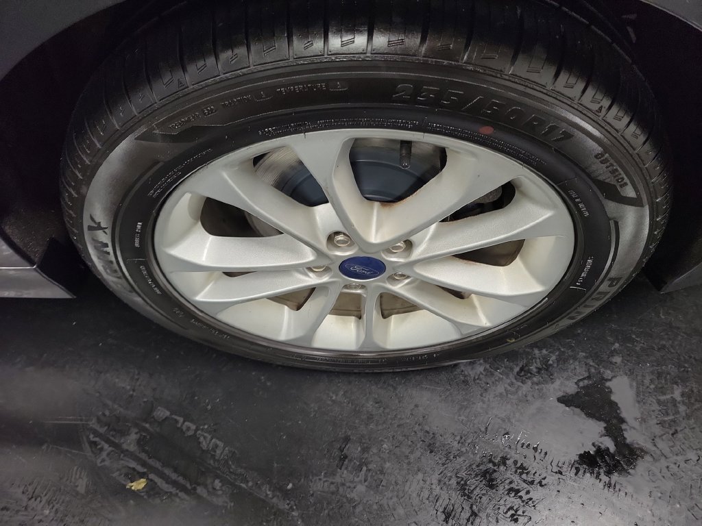 Used 2019 Ford Fusion SE FWD image 13