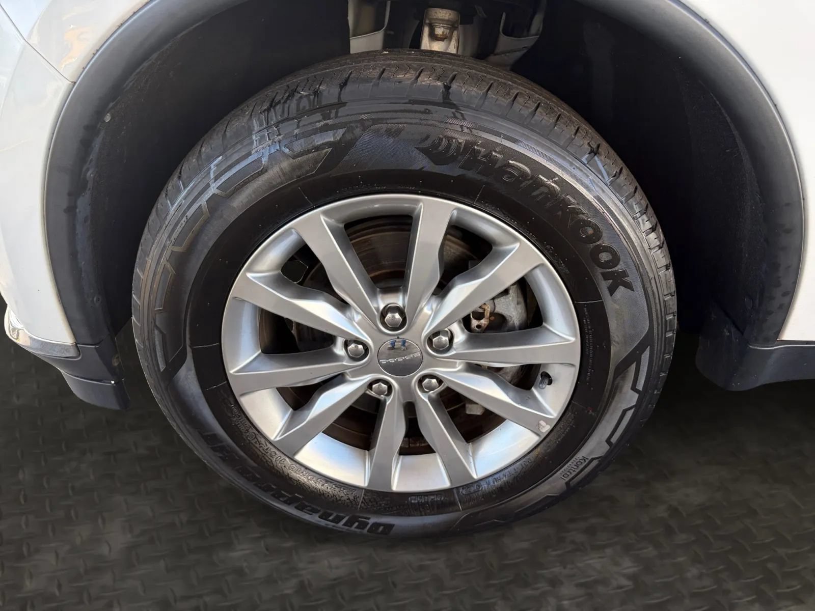 Used 2018 Dodge Durango SXT w/ Quick Order Package 2BB AWD/4WD image 35