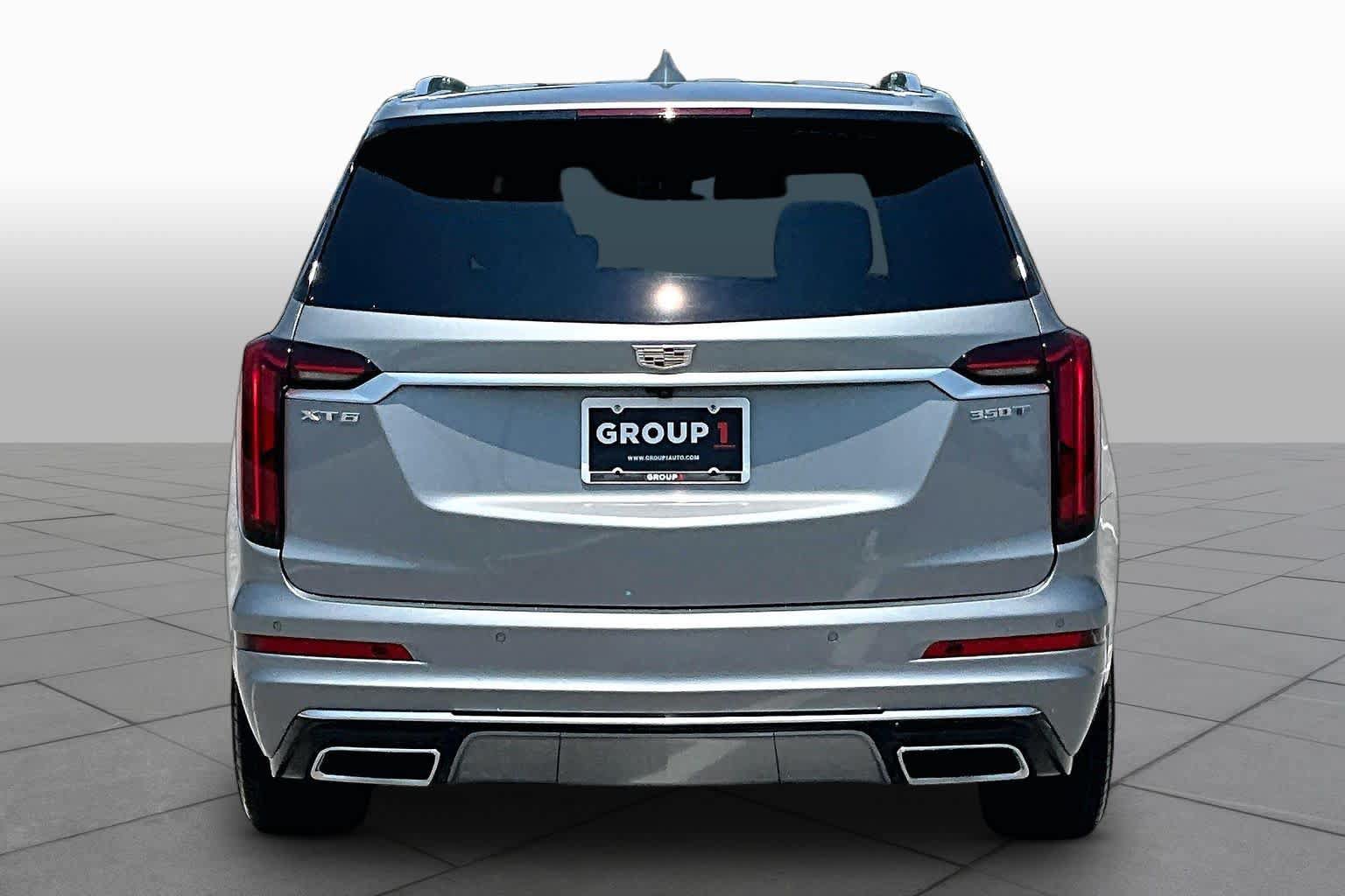 Used 2025 Cadillac XT6 Luxury FWD image 5