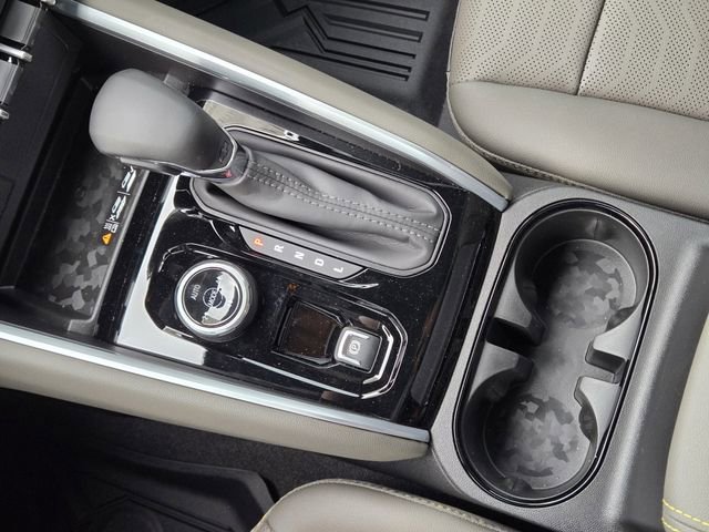 New 2026 Chevrolet Colorado ZR2 w/ Technology Package AWD/4WD image 15