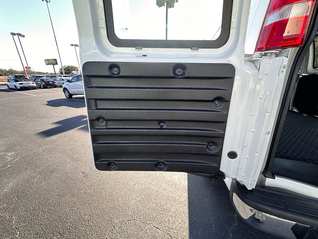 Used 2024 GMC Savana 2500 w/ Driver Convenience Package image 10