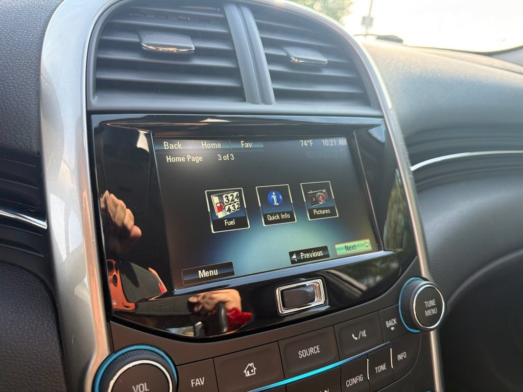 Used 2015 Chevrolet Malibu LT FWD image 30
