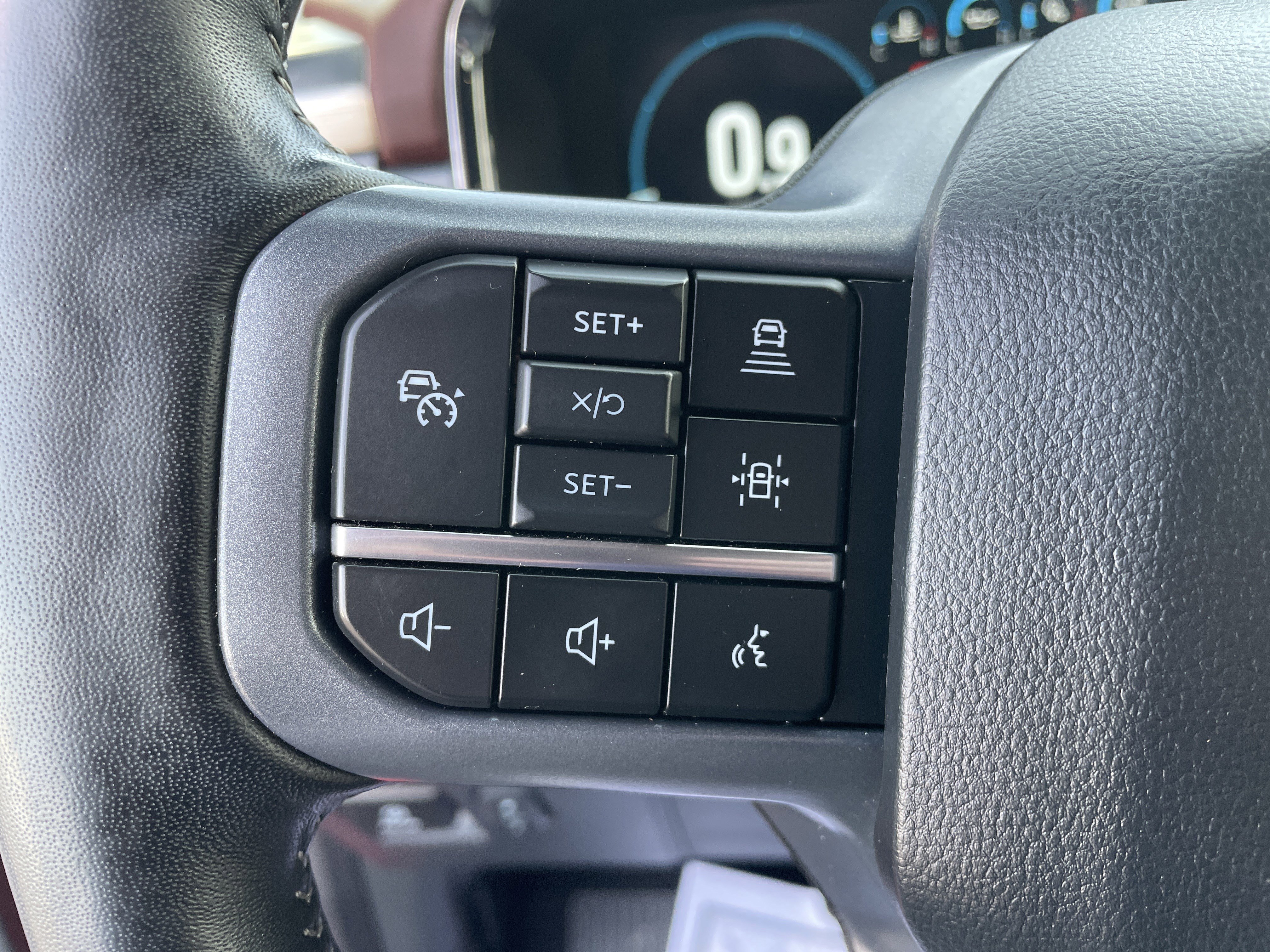 Used 2023 Ford F150 Lariat w/ Equipment Group 502A High image 14