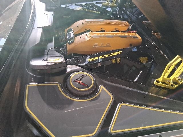 Used 2024 Chevrolet Corvette Z06 w/ Stealth Interior Trim Package RWD image 7