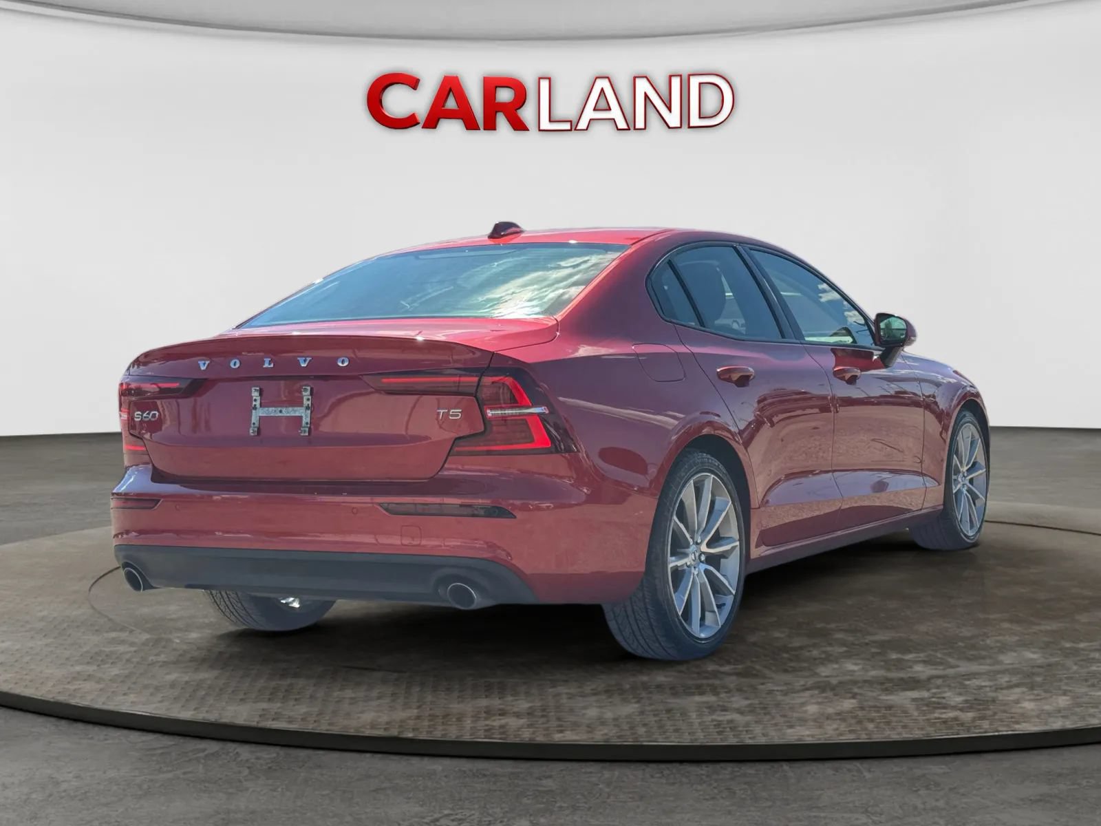 Used 2020 Volvo S60 T5 Momentum FWD image 6