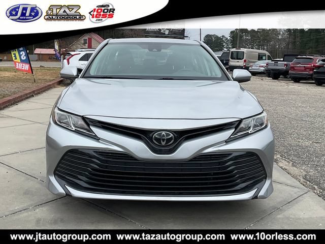 Used 2019 Toyota Camry LE FWD image 2