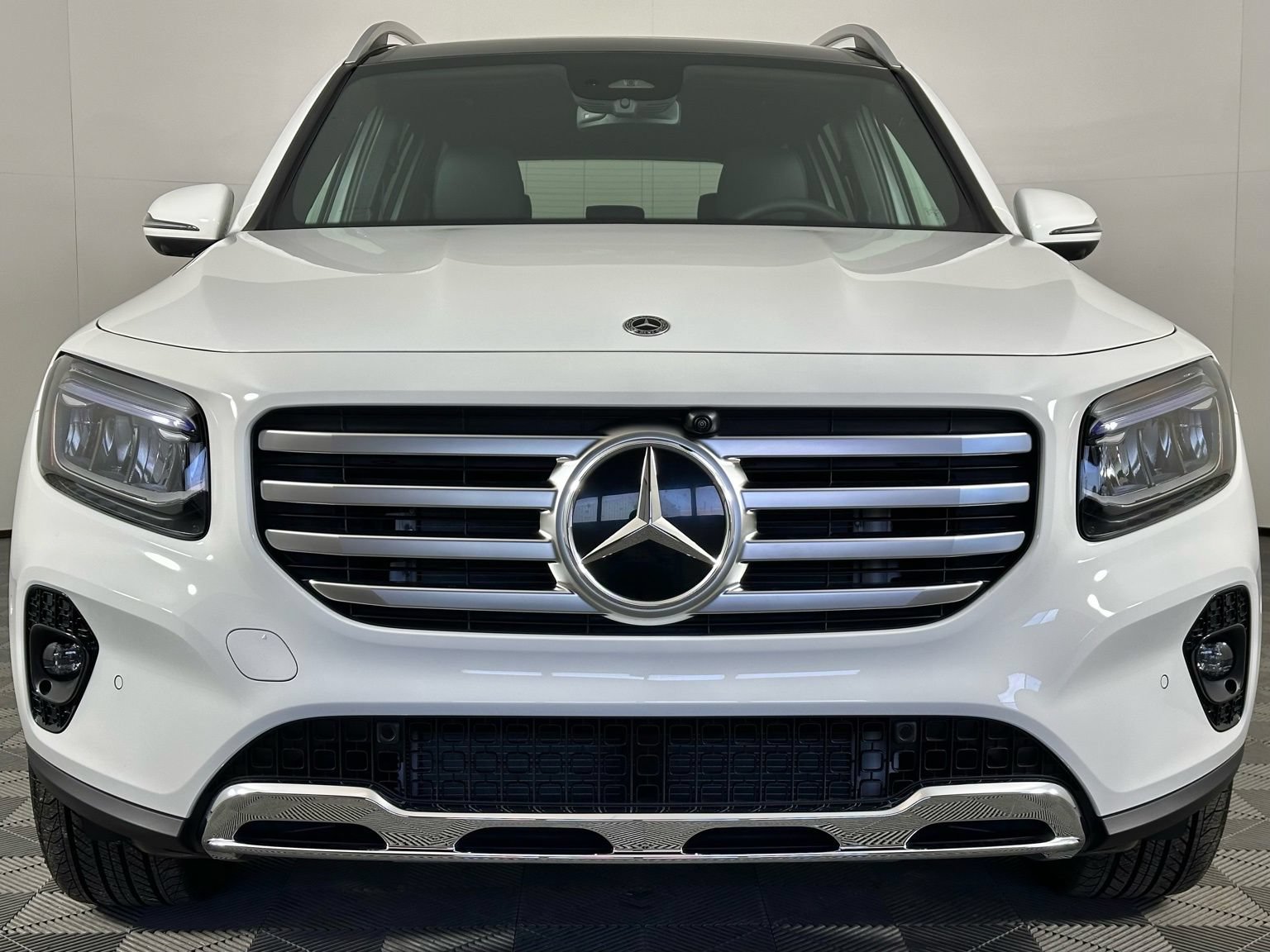 Used 2026 Mercedes-Benz GLB 250 4MATIC image 17