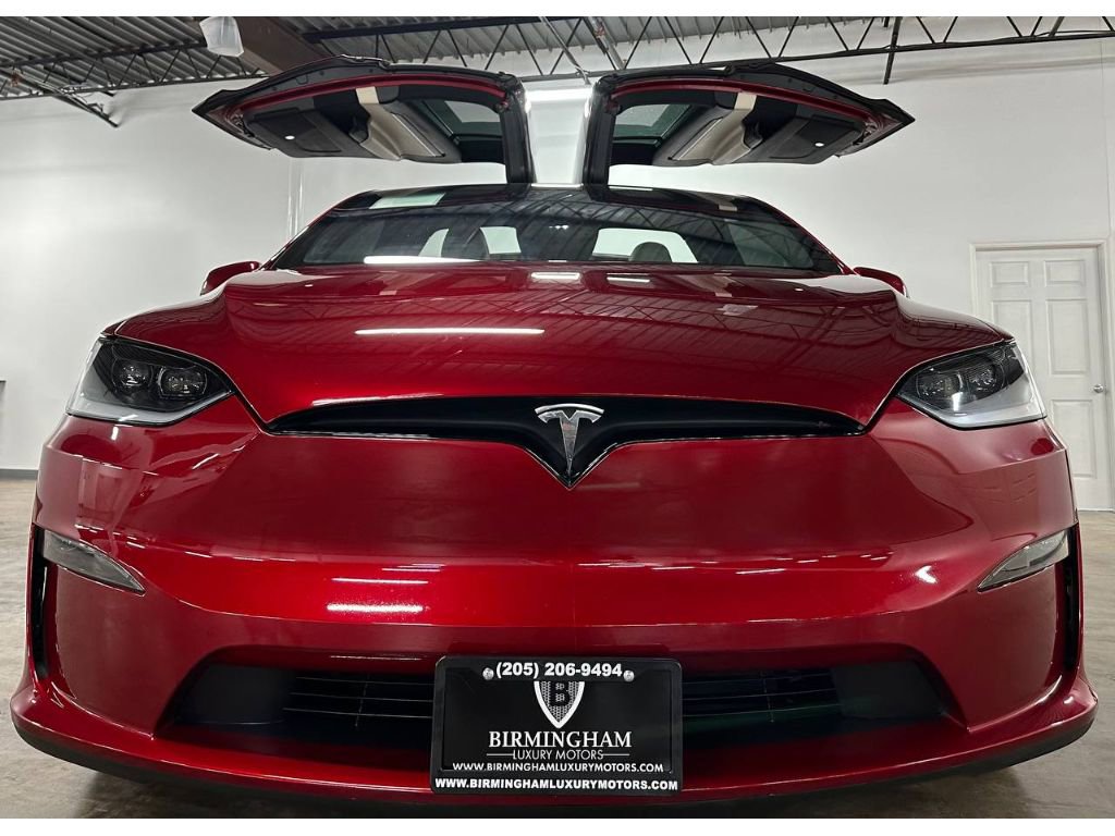 Used 2025 Tesla Model X AWD/4WD image 3