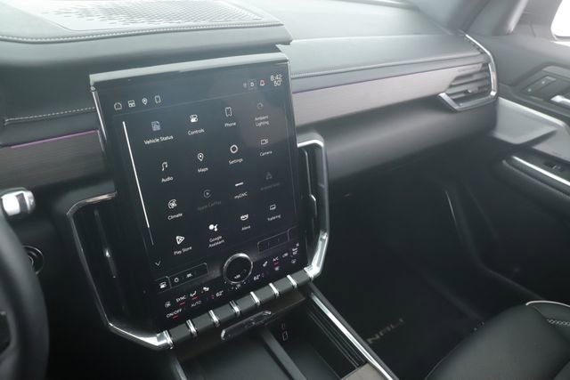 Used 2024 GMC Acadia Denali w/ Super Cruise Package image 26