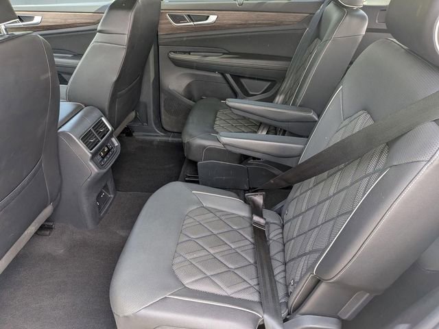 Used 2024 Volkswagen Atlas SEL Premium R-Line AWD/4WD image 27