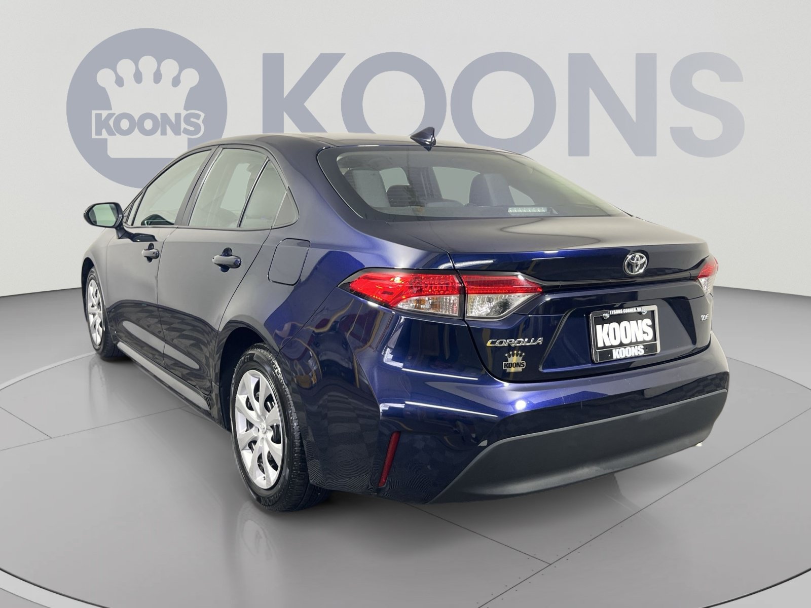 Used 2025 Toyota Corolla LE FWD image 4