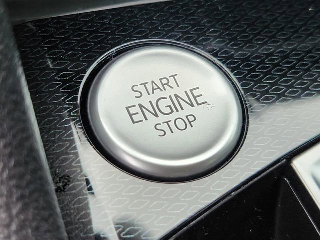 New 2025 Volkswagen Taos SE image 21