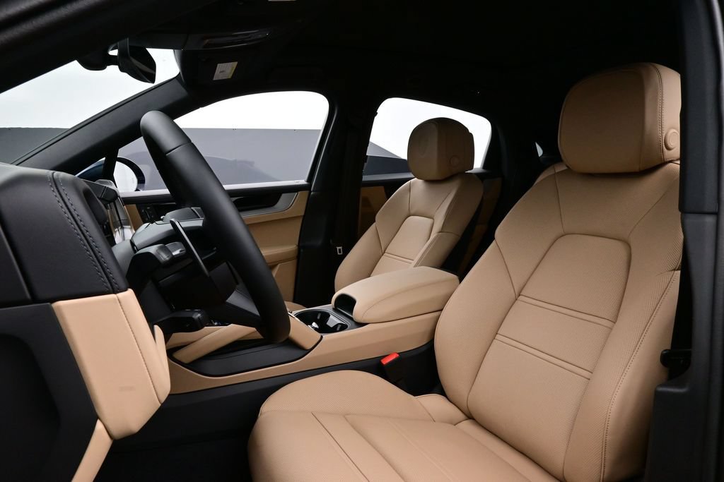 New 2026 Porsche Cayenne S AWD/4WD image 5