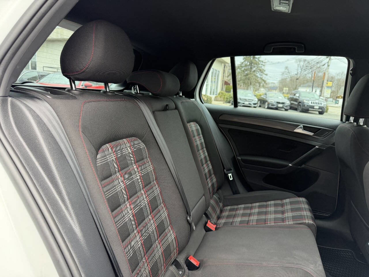 Used 2020 Volkswagen GTI S image 22