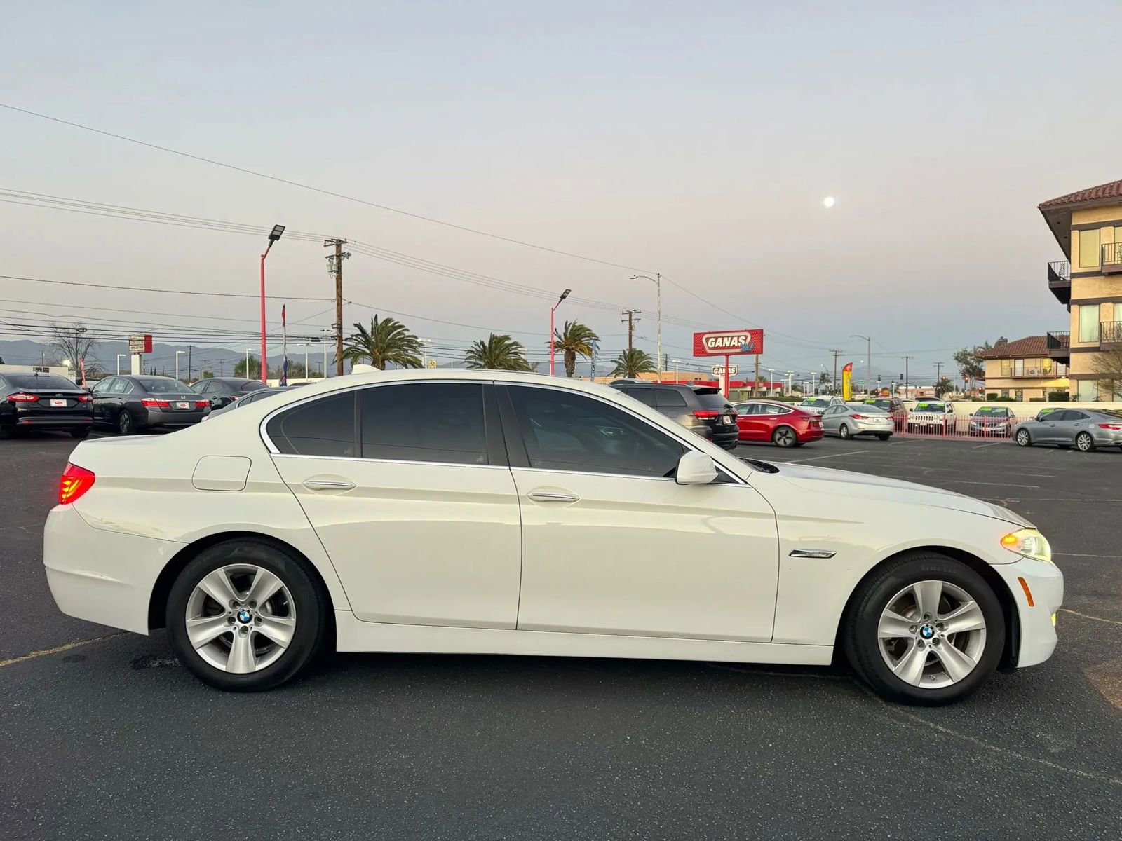 Used 2013 BMW 528i Sedan image 10