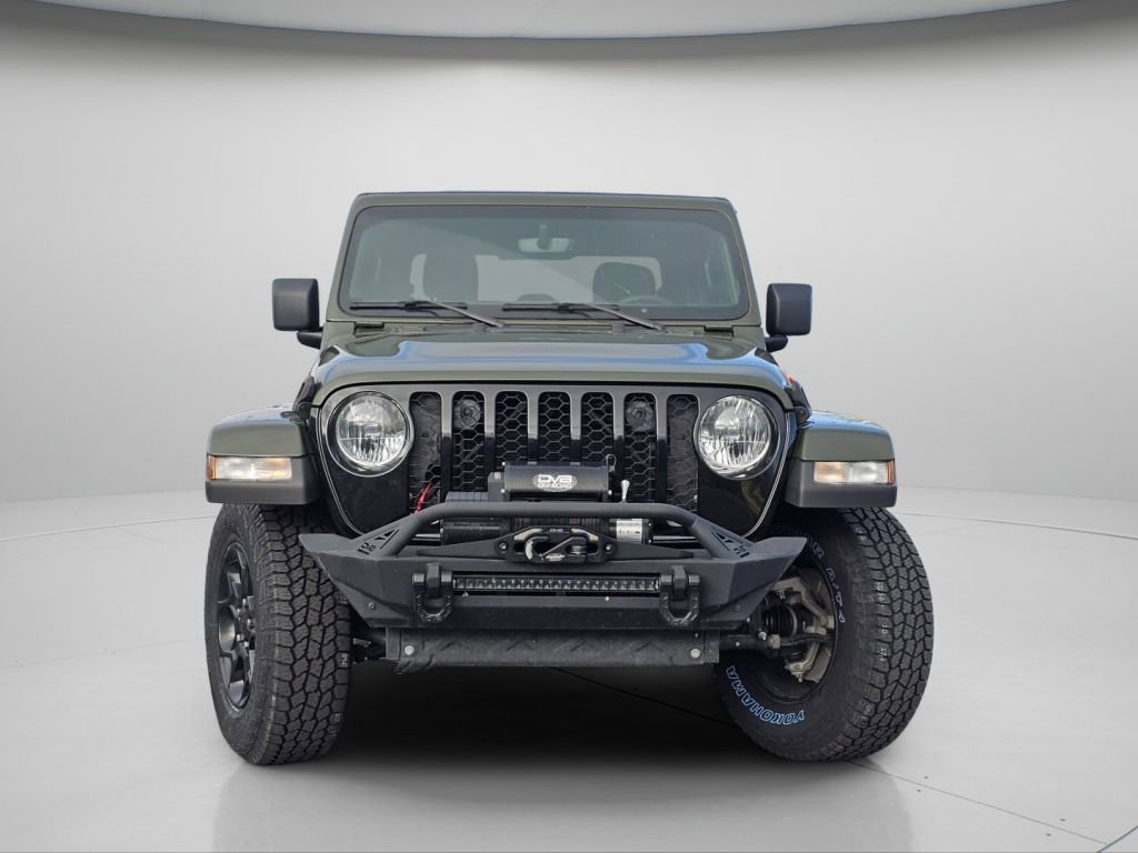 Used 2023 Jeep Gladiator Sport AWD/4WD image 3