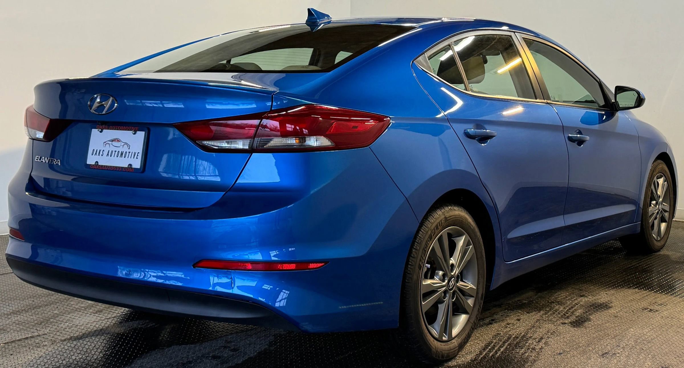 Used 2018 Hyundai Elantra SEL FWD image 7
