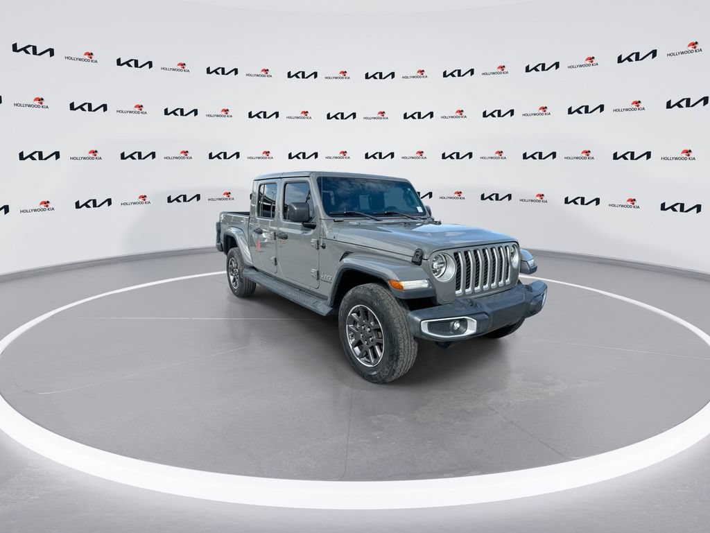 Used 2021 Jeep Gladiator Overland AWD/4WD image 2