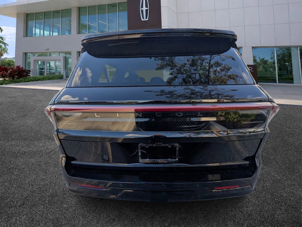 New 2026 Lincoln Navigator L Reserve AWD/4WD image 6