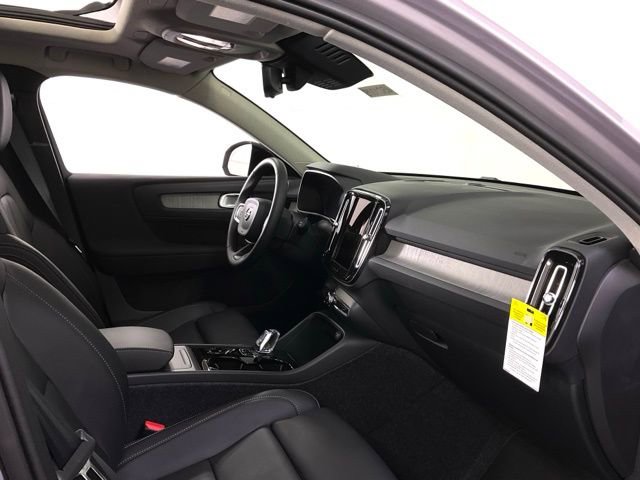 New 2026 Volvo XC40 B5 Plus w/ Protection Package Premier image 34