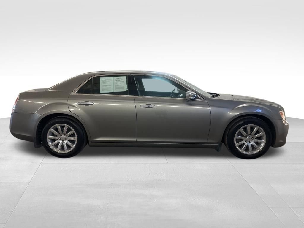 Used 2012 Chrysler 300 Limited image 8