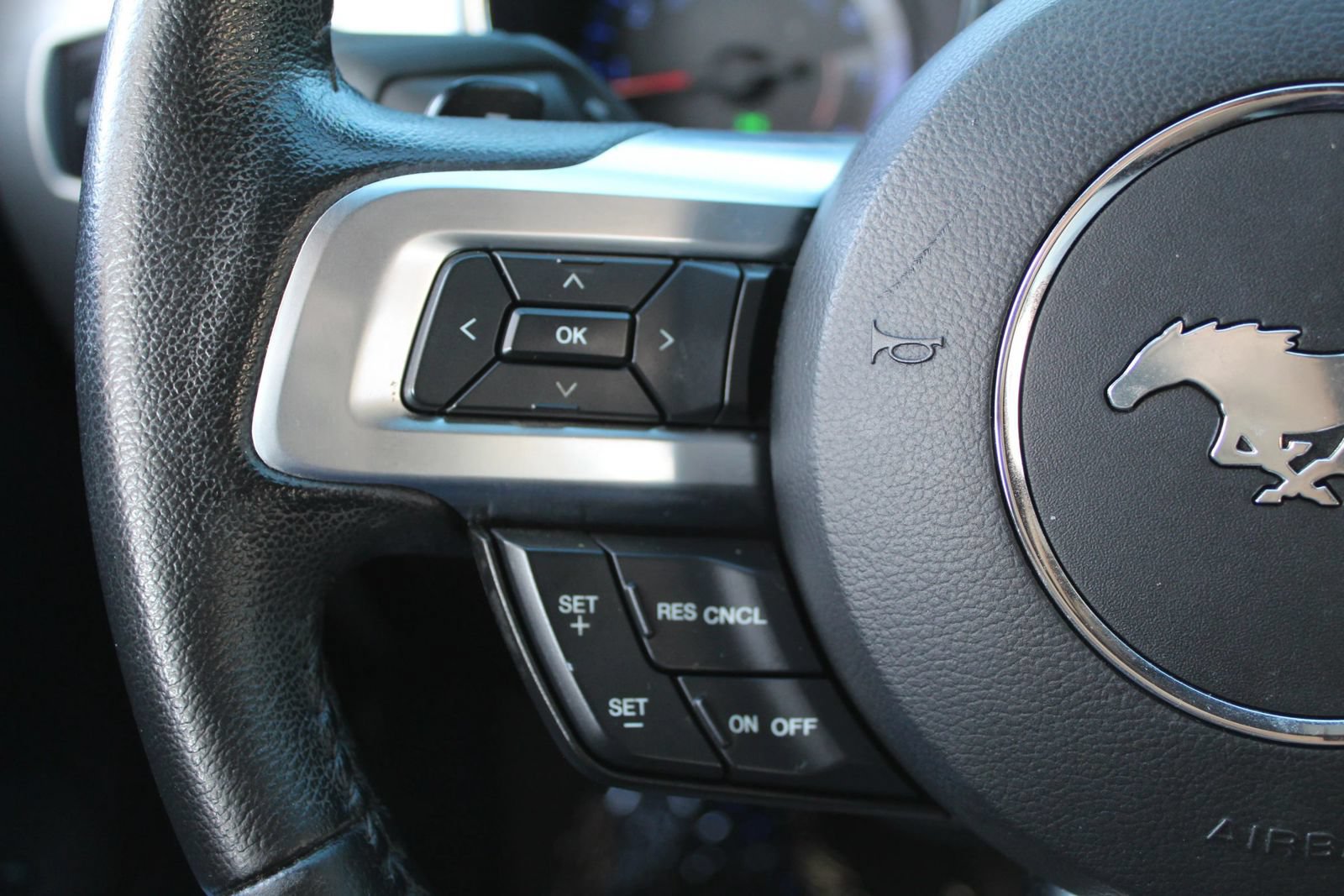 Used 2015 Ford Mustang Premium RWD image 15