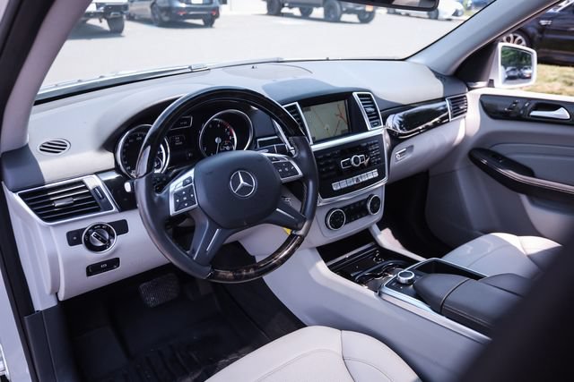 Used 2015 Mercedes-Benz ML 350 4MATIC image 37