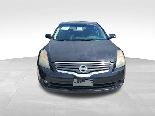 Used 2007 Nissan Altima 3.5 SE w/ Sport Pkg FWD image 2
