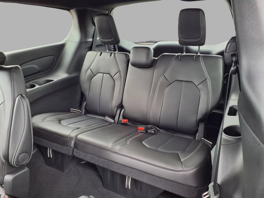 New 2026 Chrysler Pacifica Select w/ S Appearance Package FWD image 23