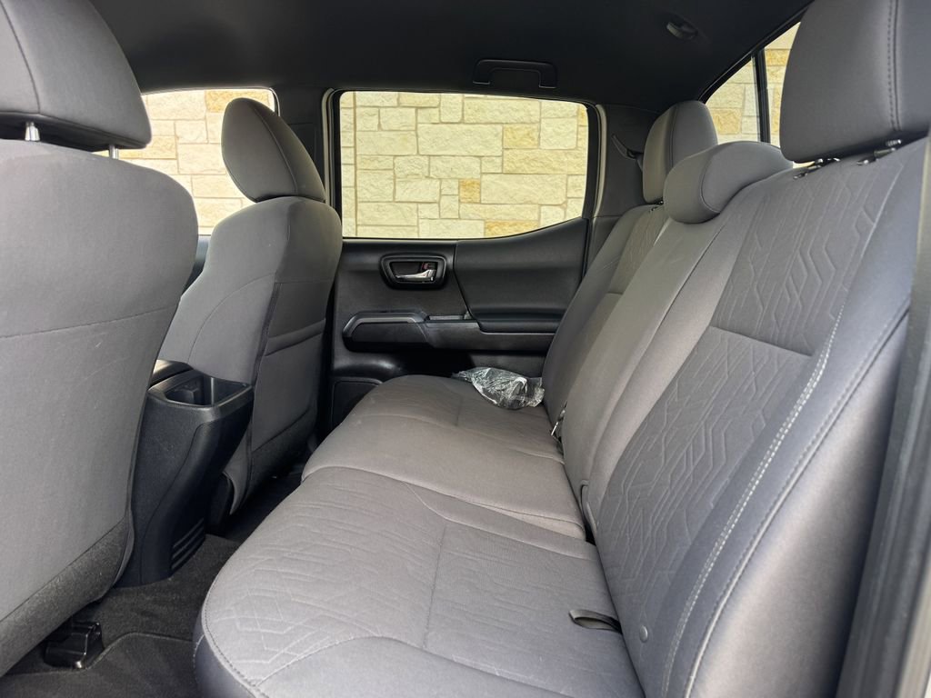 Used 2019 Toyota Tacoma TRD Off-Road AWD/4WD image 29