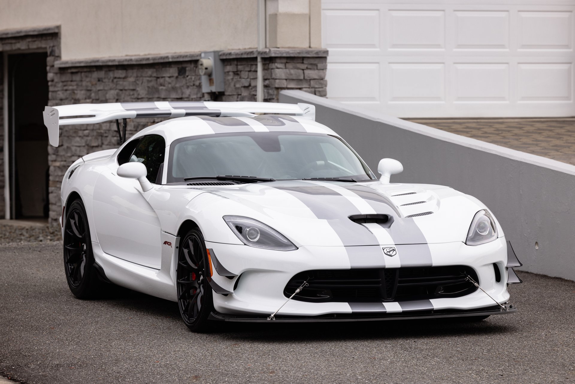 Used 2017 Dodge Viper ACR w/ Extreme Aero Package RWD image 10