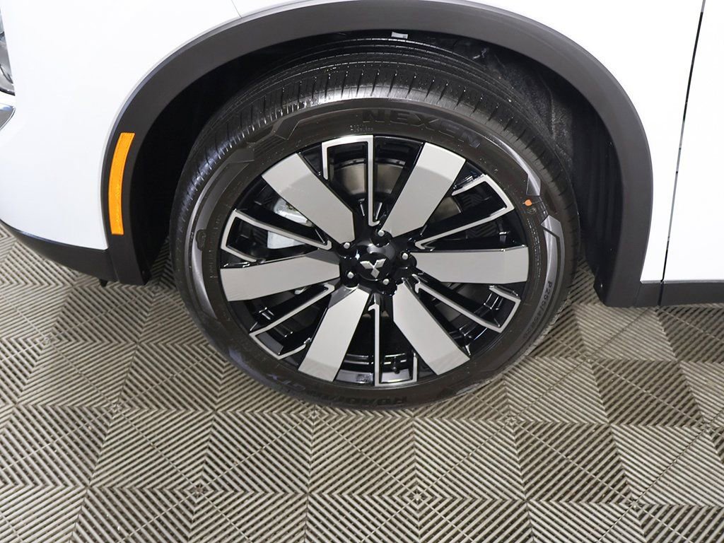 New 2025 Mitsubishi Outlander SE FWD image 22