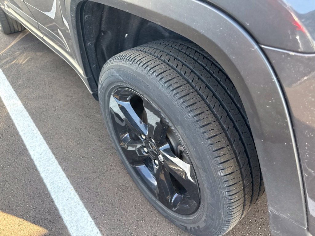 Certified 2024 Jeep Grand Cherokee Altitude AWD/4WD image 21