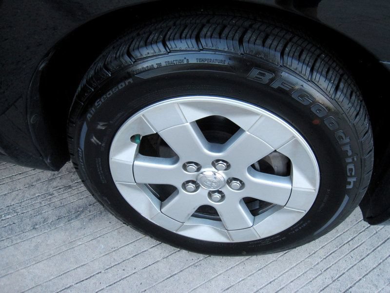 Used 2009 Toyota Prius Touring FWD image 31
