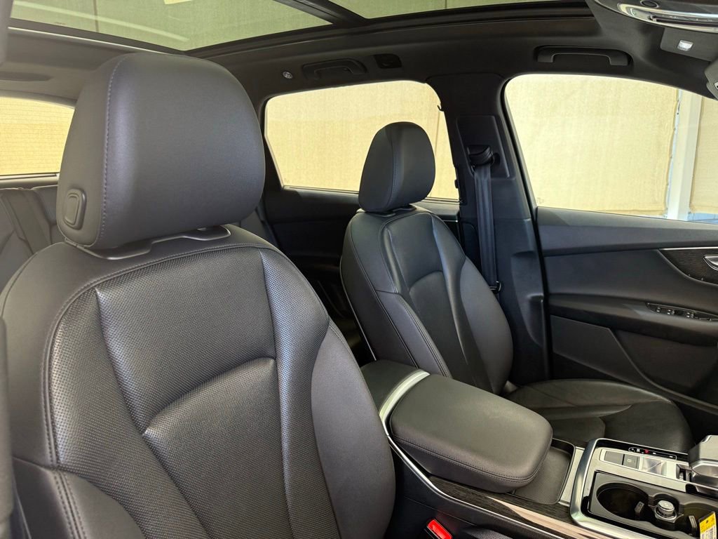 Used 2020 Audi Q7 2.0T Premium Plus w/ Premium Plus Package AWD/4WD image 14