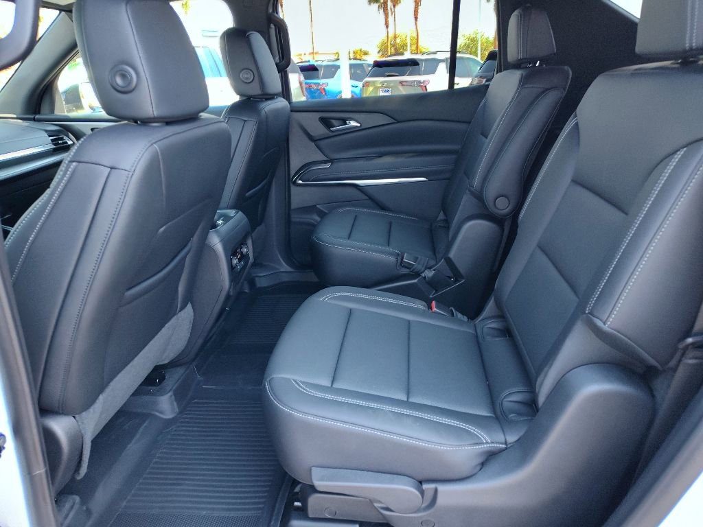 New 2025 Chevrolet Traverse LT w/ Driver Confidence Package image 7