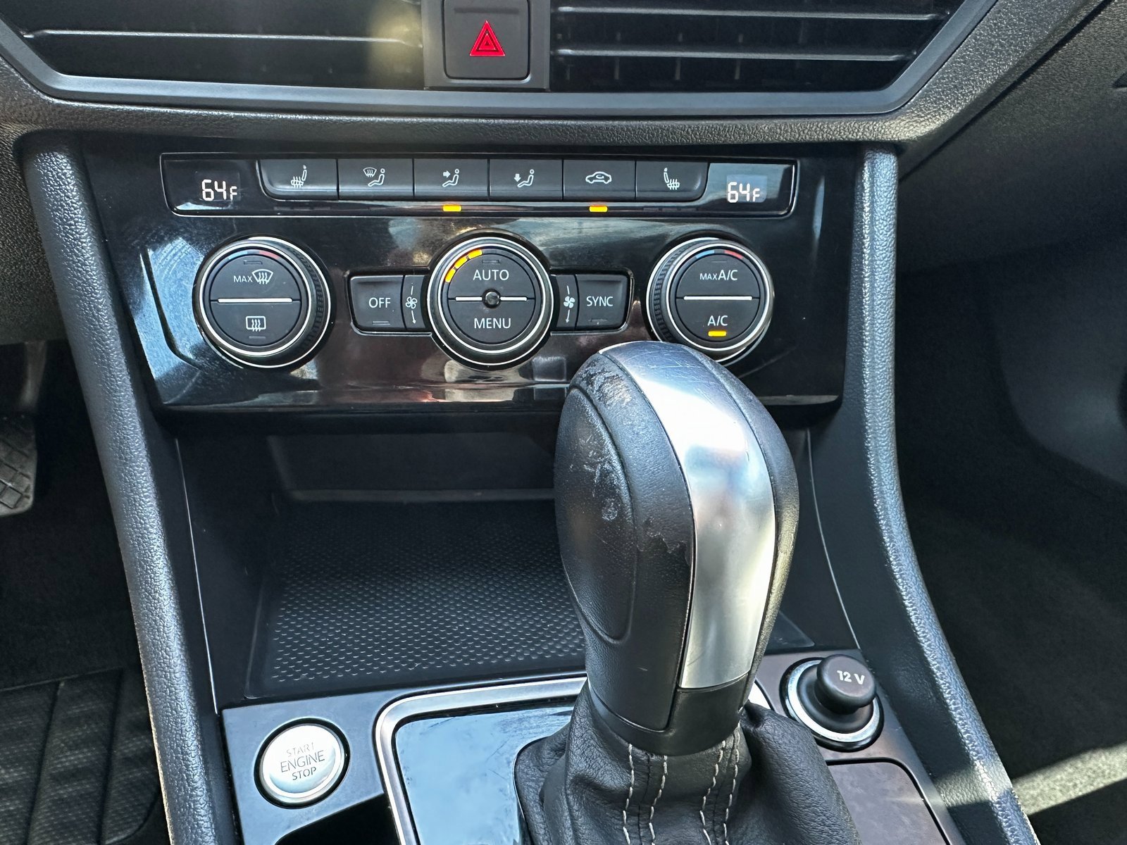 Used 2021 Volkswagen Jetta R-Line image 17