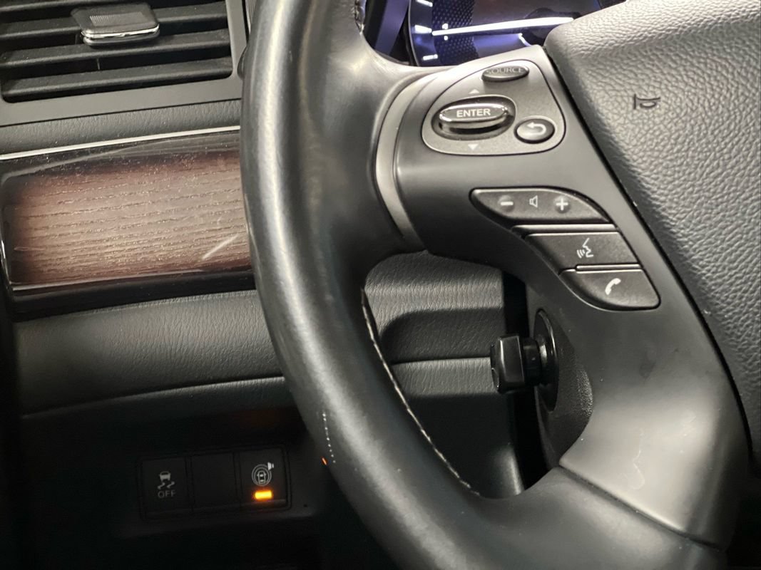 Used 2019 INFINITI Q70 L 5.6 AWD/4WD image 20
