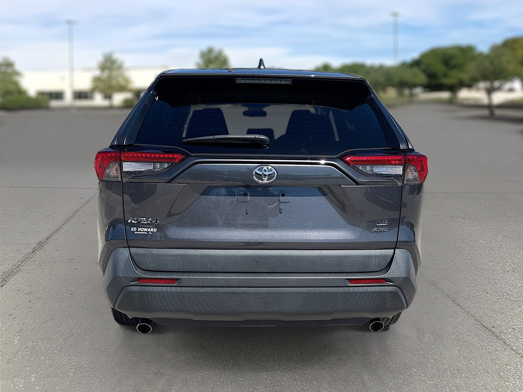 Used 2022 Toyota RAV4 LE image 6