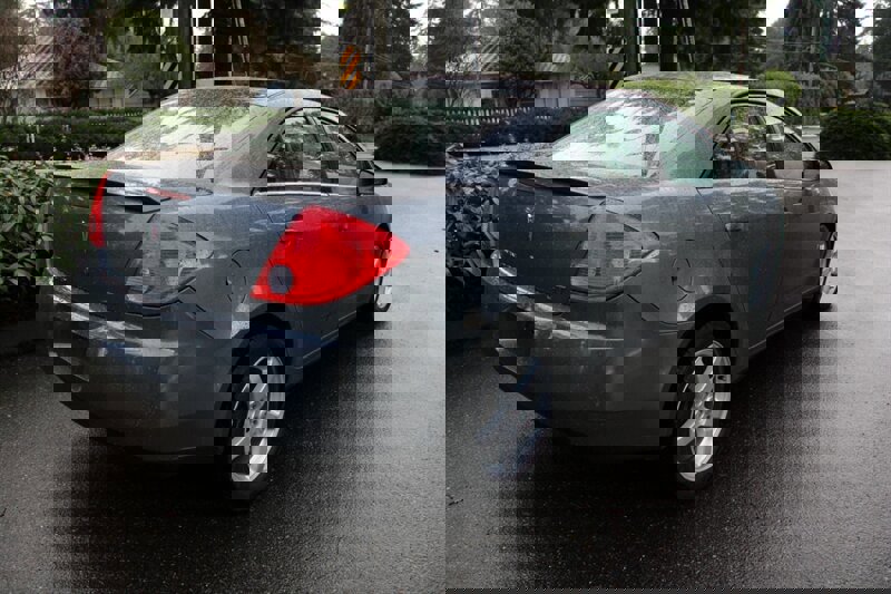 Used 2009 Pontiac G6 GT image 3