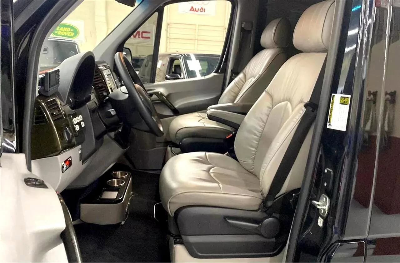 Used 2016 Mercedes-Benz Sprinter 2500 image 22