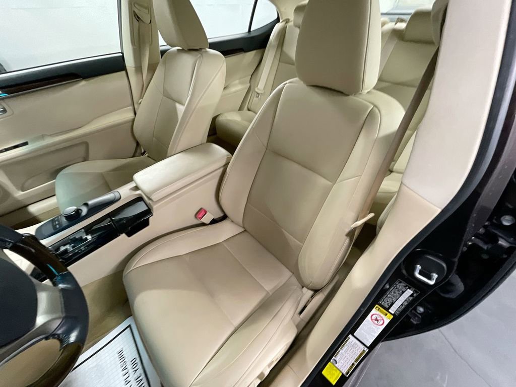 Used 2013 Lexus ES 350 image 19