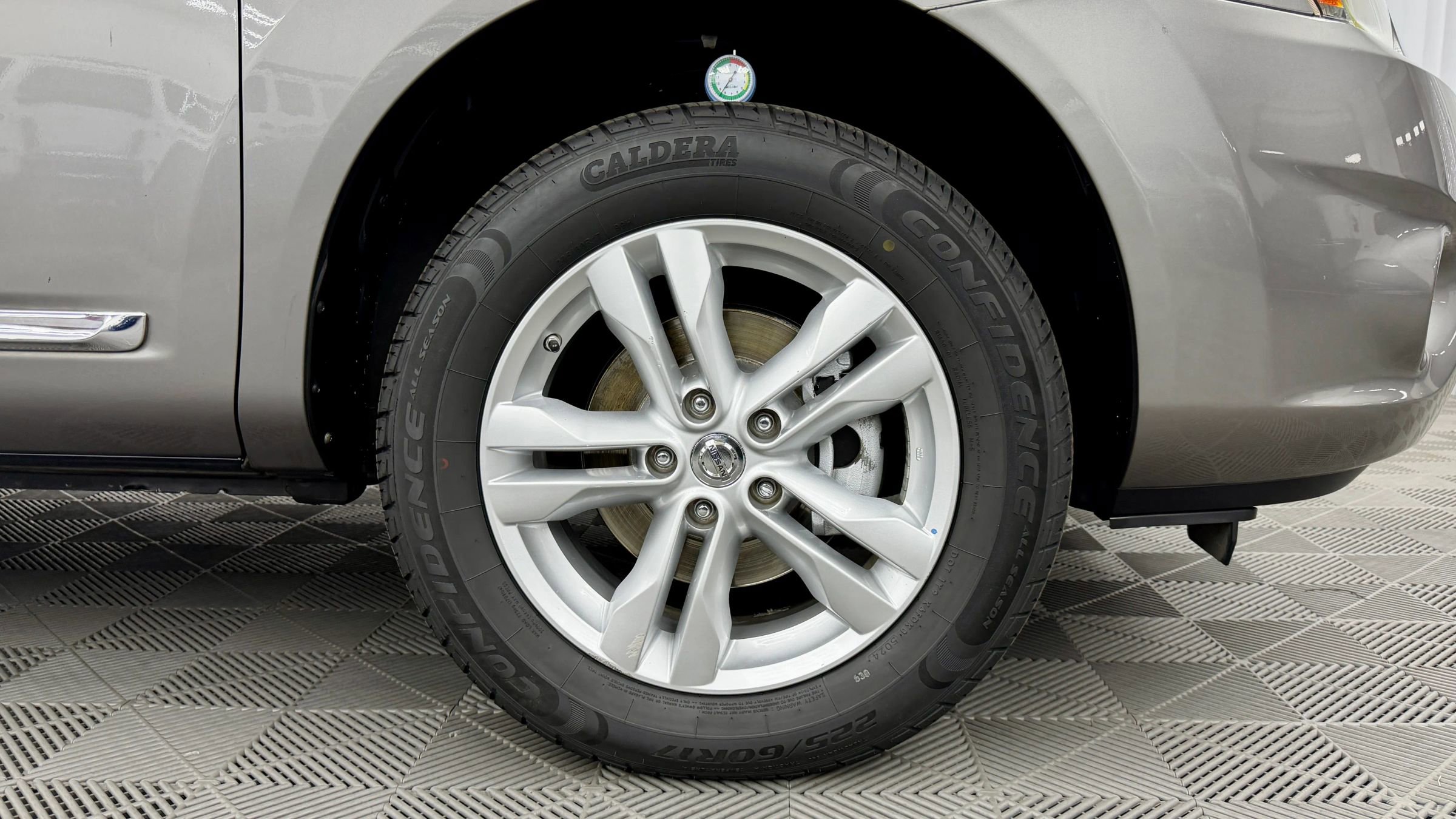 Used 2012 Nissan Rogue SV image 24