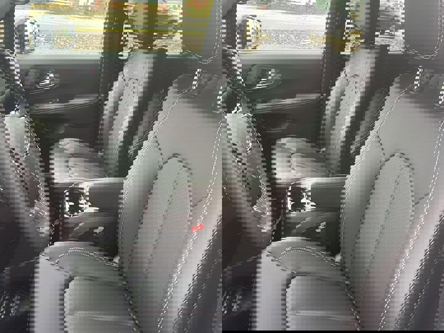 New 2026 Chrysler Pacifica Select image 12