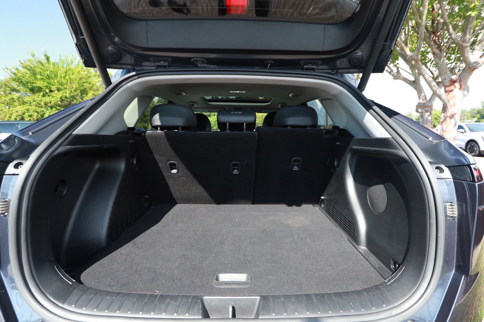 Used 2024 Hyundai Kona Limited AWD/4WD image 25