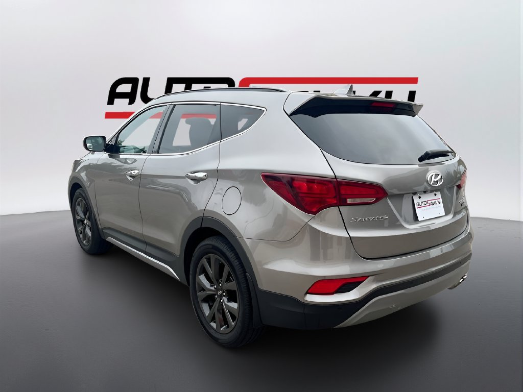 Used 2018 Hyundai Santa Fe Sport AWD/4WD image 5